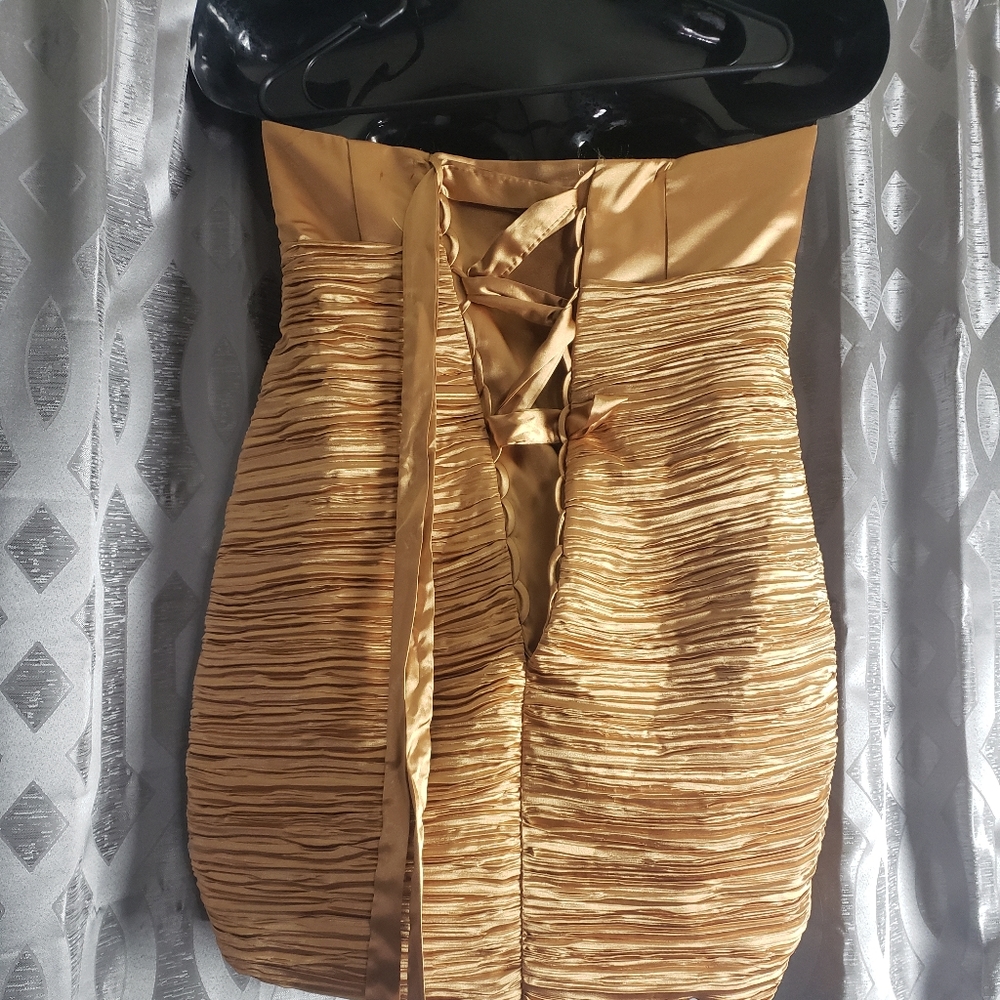 Gold Ruched Mini - Picture 5 of 8